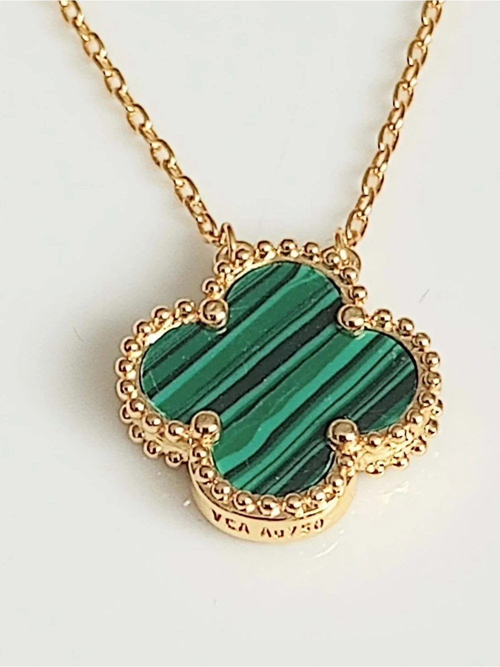 18k Yellow Gold-Plated Clover Pendant Necklace with 15mm Green Malachite